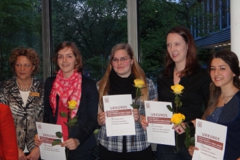 2012: Ingrid Pasch, Katrin Sauerteig (Gewinnerin), Ann-Kathrin Heinrich, Laura Früchtenicht, Yasmin Coskun